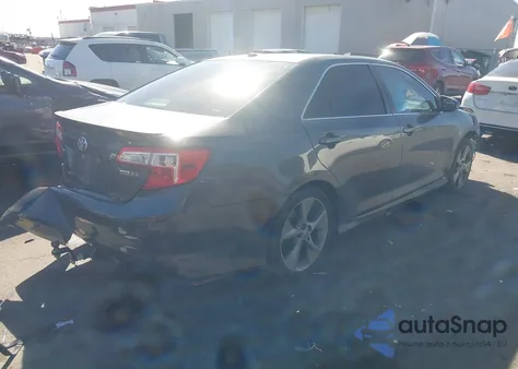 2012 Toyota Camry Se V6 z USA, uszkodzony, nr VIN 4T1BK1FK6CU013488